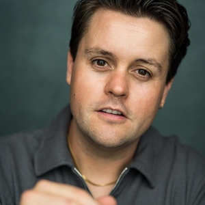 Guest Blog: Paul Bradshaw on Barriers to Creatives and Bringing His Double-Bill TELL ME STRAIGHT and AGGY to The Park Theatre