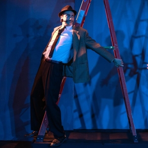 Review: THE 39 STEPS at Oyster Mill Playhouse