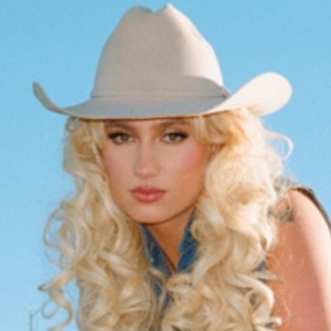 Country Singer Diner Drops New Single Cowgirls Get the Blues Photo