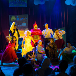 Review: MUSIKAL ABSURD Explores The Limits of Laughter Photo