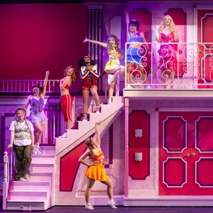 Review: LEGALLY BLONDE at Ordway Center For The Performing Arts Photo