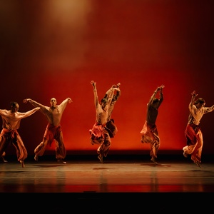 Review: YY DANCE COMPANY at Mimi Ohio Theatre Photo
