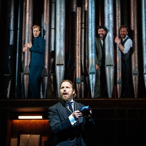 Review: TWELFTH NIGHT, Barbican Theatre Photo