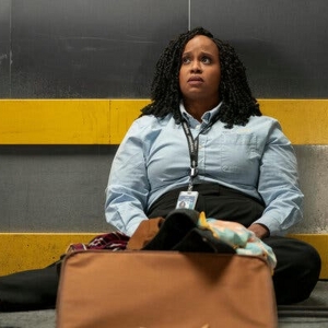 Video: HOW TO DIE ALONE Sneak Peek Clip Starring Natasha Rothwell Photo