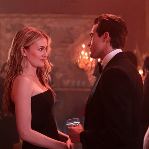 Video: Sarah Pidgeon Stars in New Trailer for FX's LOVE STORY: JOHN F. KENNEDY JR. &…