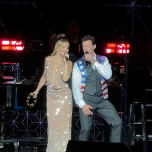 Kate Hudson and Hugh Jackman Sing Neil Diamond Songs from SONG SUNG BLUE Photo