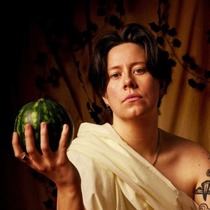 Review: CHLOE PETTS: BIG NATURALS, Soho Theatre Photo