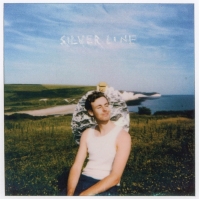 Hayden Everett Releases New EP 'Silver Line' Photo