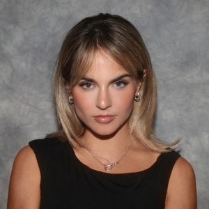 Joanna 'JoJo' Levesque Will Join CHESS as 'Florence Vassy' Video