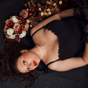 STRANGERS I KNOW: Solo Show About a Funeral for Past Selves Comes to NYC Photo