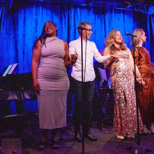 Review: Bill Russell and Divas Do It Up Right Photo