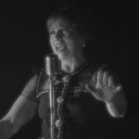 VIDEO: Maxine Linehan Shares 'The Perfect Year' Music Video