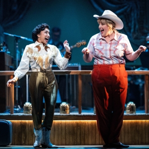 Review: ALWAYS...PATSY CLINE at Drury Lane Theatre Oakbrook Terrace, IL Photo