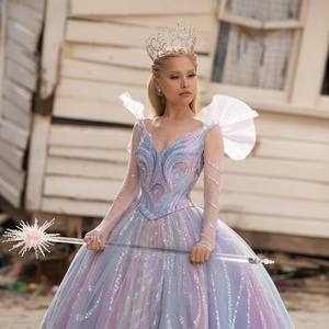 Ariana Grande to Miss WICKED: FOR GOOD Brazil Premiere After Flight Issues Photo