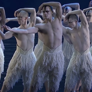 Video: Matthew Bournes SWAN LAKE Returns to Sadlers Wells Photo