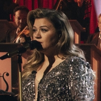 Leslie Odom Jr, Ariana Grande & More Join Kelly Clarkson Christmas Special Photo