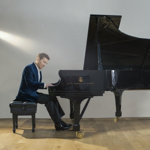 Interview: Michael Feinstein talks TWO PIANOS: WHO COULD ASK FOR ANYTHING MORE? Interview