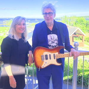 BEES DELUXE to Play Hartford's Black Eyed Sally's Photo