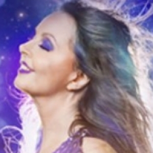 Sarah Brightman Returns With A Christmas Symphony Tour Photo