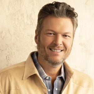 Blake Shelton Records New Rendition of Go Tell It on the Mountain Photo