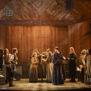 TV: LOS PILARES DE LA TIERRA anuncia su despedida con promoci&oacute;n de San Valent&iacut Photo