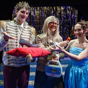 Emma Barnett Makes Panto Debut in Jw3's CINDERELLA AND THE MATZO BALL