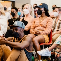 Wake Up With BWW 11/1: SOME LIKE IT HOT Begins Previews, and More!