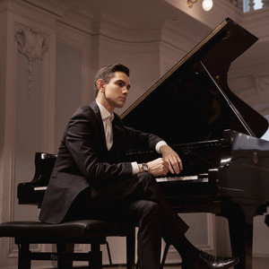 Pianist Dmitry Shishkin Comes to Lakewood Cultural Center Photo