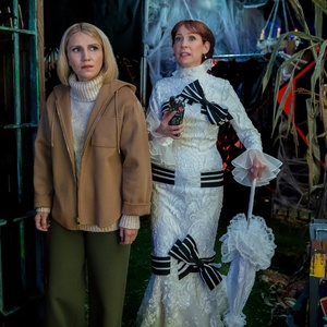 Exclusive: Costume Designer Daniel Lawson Breaks Down MY FAIR LADY Looks in ELSBETH Photo