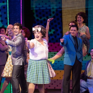 Review: HAIRSPRAY at Fulton Theatre Photo
