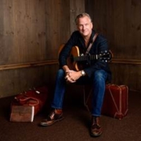 Ellis Paul Will Ring in the New Year With Three Nights of Live Music at Club Passim Photo