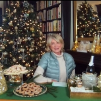 VIDEO: Martha Stewart Impersonates a Turkey on THE KELLY CLARKSON SHOW! Video