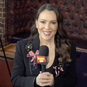 Video: Alyssa Milano Is CHICAGO's New Roxie