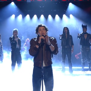 Video: THE LOST BOYS Cast Performs 'My Heart With You' and 'Belong to Someone'