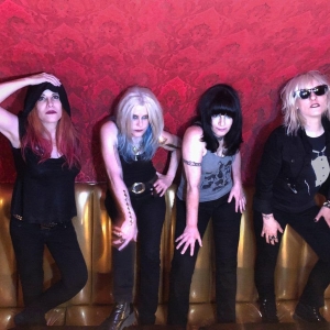 L7 Announces 'IN YOUR SPACE' US Fall Tour & Tease New Single Photo