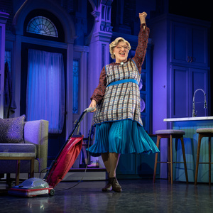 Review: MRS. DOUBTFIRE at BJCC Photo