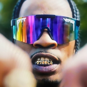 Playy Drops Electric Club Anthem 'Gold On My Lip'; Tribute to Grillz and Houston Video