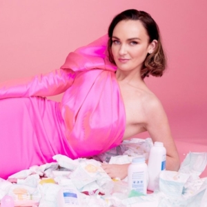 EDINBURGH 2025: Review: DIONA DOHERTY: GET YOUR PINK BACK!, Monkey Barrel Comedy