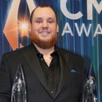 Luke Combs Wins Entertainer of the Year and Album of the Year at 56th Annual CMA Awar Photo
