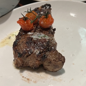 Review: Cedars Steaks & Oysters at Foxwoods Resort Casino in Connecticut Photo