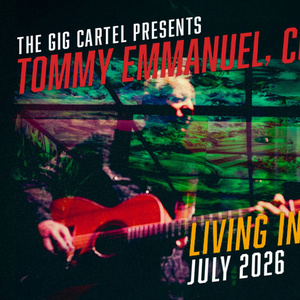 Australian Guitar Legend Tommy Emmanuel CGP Comes To Parr Hall Photo