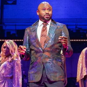 Interview: Wayne Brady on Love, Legacy & the All-Black LA CAGE AUX FOLLES Photo