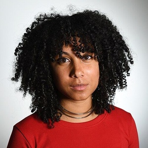 Interview: 'Everyone Has A Story To Tell: Director Chloe Salmon on Community and Cele Photo