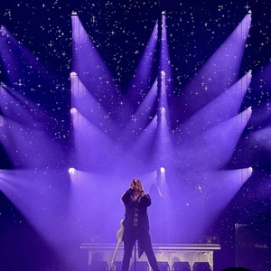 Review: 025 | THE GHOSTS OF CHRISTMAS EVE: THE BEST OF TSO AND MORE! at Target Center Photo