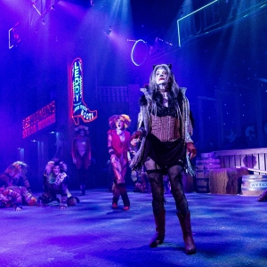 Photos: Jackie Burns and More in 'Country' CATS at Casa Mañana Photo