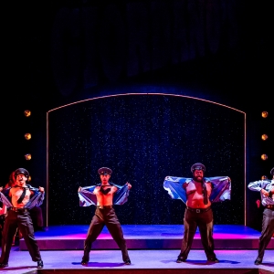 Review: THE FULL MONTY at Paramount Theatre Aurora, IL Video