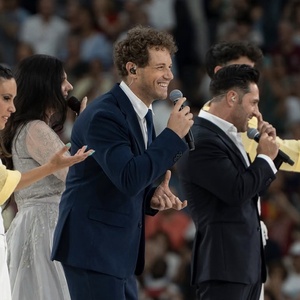 David Bustamante, Diana Navarro y Daniel Diges ponen voz a la visita del papa en el B Photo