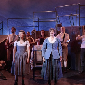 Review: FLORA, Pavilion Theatre Photo