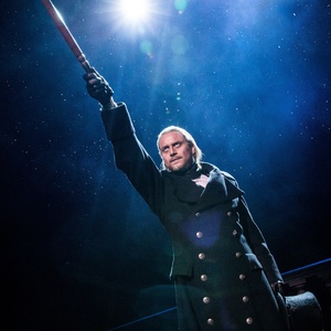 Hayden Tee to Return as 'Inspector Javert' in LES MISÉRABLES North American Tour Photo