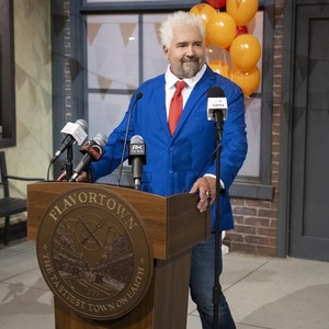 Guy Fieri&nbsp;to Host New Food Network Series FLAVORTOWN FOOD FIGHT Photo